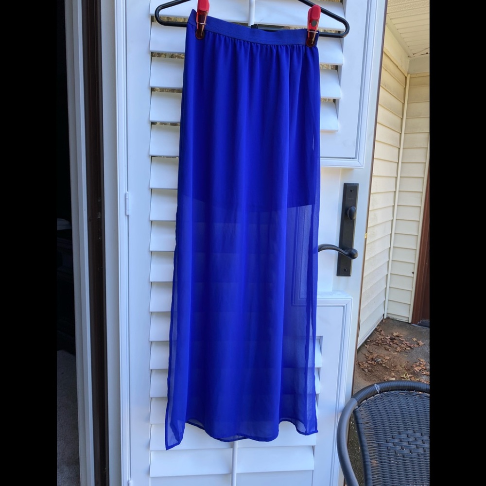 Light weight skirt